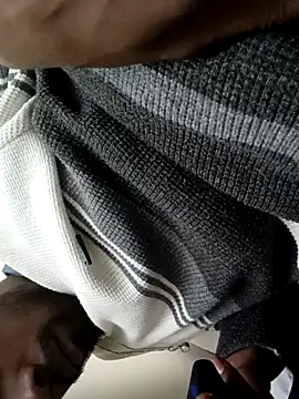 devilsam3327 online show from 12-22-25, 04:48