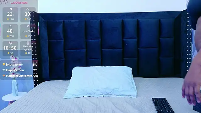 petitelittleebony online show from 10-31-25, 02:56