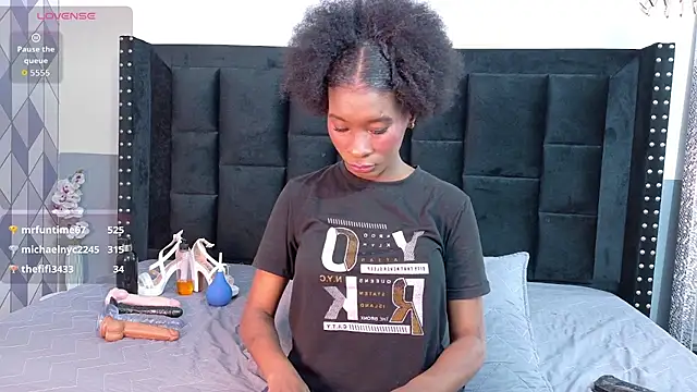 petitelittleebony online show from 03-04-26, 02:28