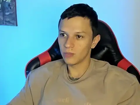 Snapshot of goodboy69l chatting on 02-15-26, 12:14 goodboy69l online show from 02-15-26, 12:14