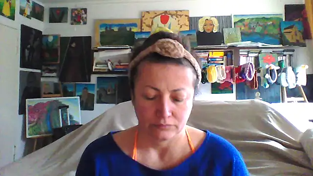 MariaAnaSunshine online show from 11-11-25, 10:15