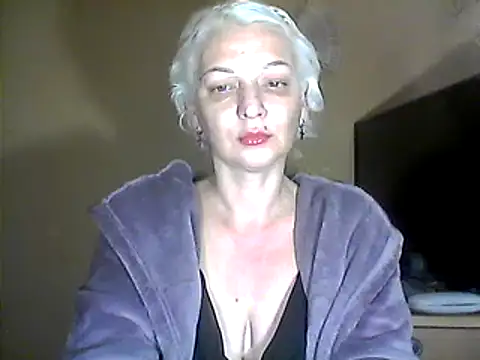 Snapshot of MaryJane441 chatting on 02-02-25, 05:04 MaryJane441 online show from 02-02-25, 05:04