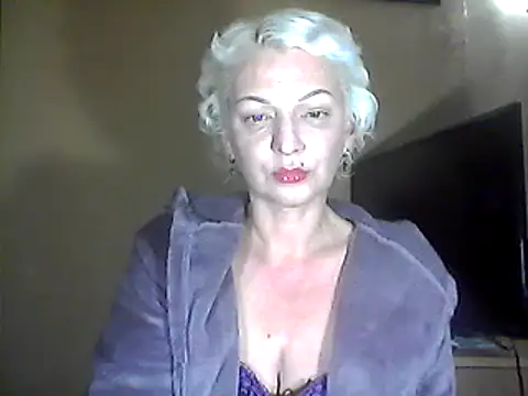 Snapshot of MaryJane441 chatting on 02-17-25, 10:47 MaryJane441 online show from 02-17-25, 10:47
