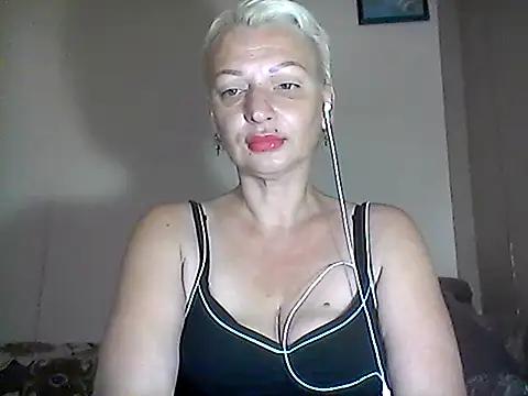 Snapshot of MaryJane441 chatting on 09-30-25, 07:13 MaryJane441 online show from 09-30-25, 07:13