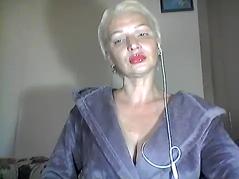 Snapshot of MaryJane441 chatting on 10-09-25, 07:34 MaryJane441 online show from 10-09-25, 07:34