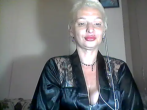 Snapshot of MaryJane441 chatting on 10-11-25, 07:12 MaryJane441 online show from 10-11-25, 07:12