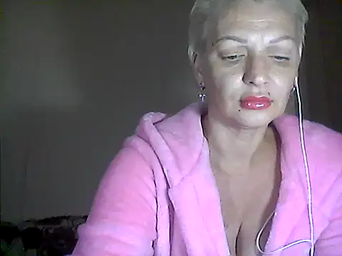 Snapshot of MaryJane441 chatting on 10-18-25, 07:47 MaryJane441 online show from 10-18-25, 07:47