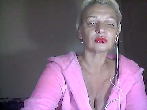 Snapshot of MaryJane441 chatting on 10-22-25, 08:30 MaryJane441 online show from 10-22-25, 08:30