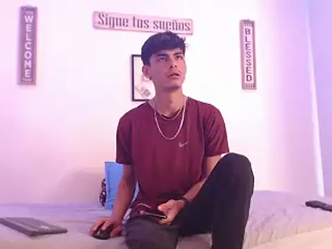 Snapshot of harrytomson_1 chatting on 12-26-24, 09:26 harrytomson 1 online show from 12-26-24, 09:26