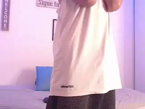 Snapshot of harrytomson_1 chatting on 12-31-24, 07:31 harrytomson 1 online show from 12-31-24, 07:31