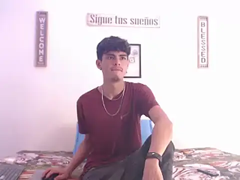 Snapshot of harrytomson_1 chatting on 01-11-25, 04:57 harrytomson 1 online show from 01-11-25, 04:57