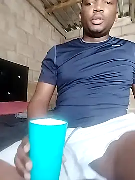 Snapshot of shabane002 chatting on 11-03-25, 09:32 shabane002 online show from 11-03-25, 09:32