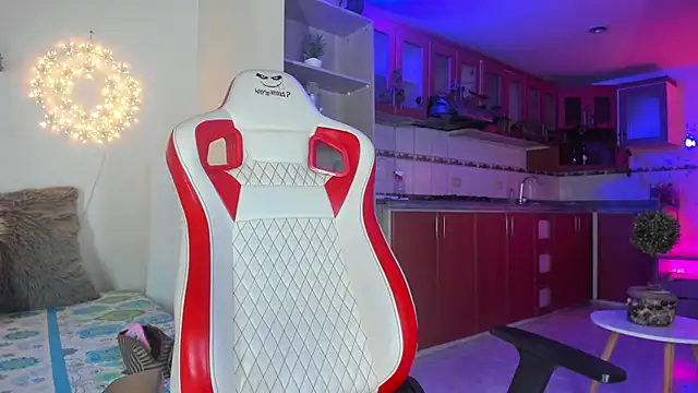 honey fox1 online show from 01-28-25, 11:17