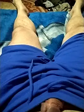 Snapshot of nudistu021 chatting on 11-30-25, 02:32 nudistu021 online show from 11-30-25, 02:32