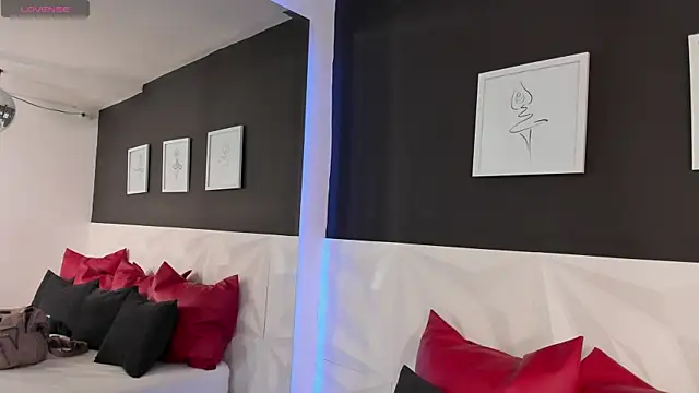 scarlet castro online show from 10-03-25, 04:48