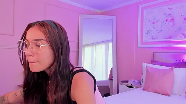 scarlet castro online show from 03-11-26, 04:35