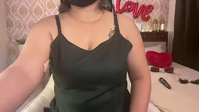 Snapshot of SamairAhh chatting on 03-02-25, 03:27 SamairAhh online show from 03-02-25, 03:27