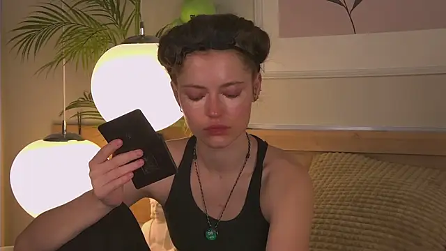 AshleyDouglas online show from 01-23-25, 02:33