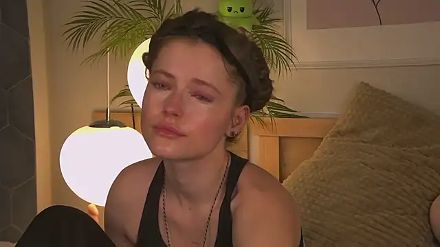 AshleyDouglas online show from 01-25-25, 02:26