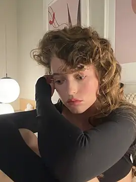 AshleyDouglas online show from 03-09-25, 07:34