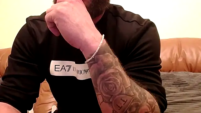 Snapshot of AnodicDemotic chatting on 11-02-25, 12:02 AnodicDemotic online show from 11-02-25, 12:02