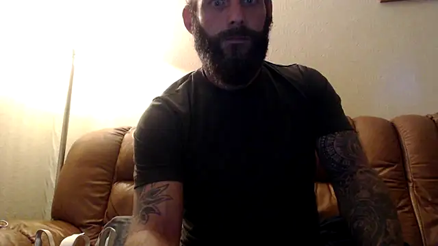 Snapshot of AnodicDemotic chatting on 11-08-25, 02:34 AnodicDemotic online show from 11-08-25, 02:34