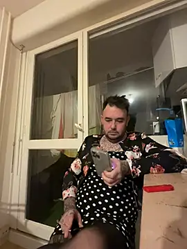 Snapshot of lope85540 chatting on 12-12-24, 04:48 lope85540 online show from 12-12-24, 04:48