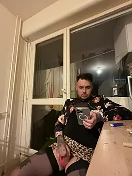 Snapshot of lope85540 chatting on 12-23-24, 05:06 lope85540 online show from 12-23-24, 05:06