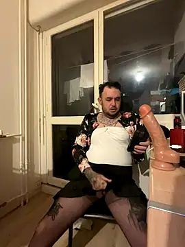 Snapshot of lope85540 chatting on 10-02-25, 04:19 lope85540 online show from 10-02-25, 04:19