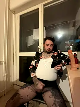 Snapshot of lope85540 chatting on 10-04-25, 04:32 lope85540 online show from 10-04-25, 04:32