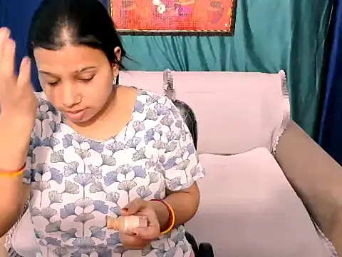 kendracox21 online show from 04-26-26, 03:04