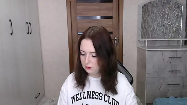 Kristy-Max online show from 11-26-25, 05:52