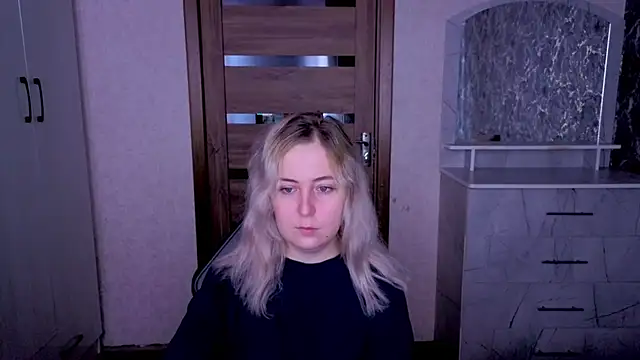 Kristy-Max online show from 06-23-26, 07:56
