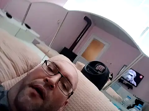 Snapshot of 0777edi chatting on 12-06-24, 10:49 0777edi online show from 12-06-24, 10:49