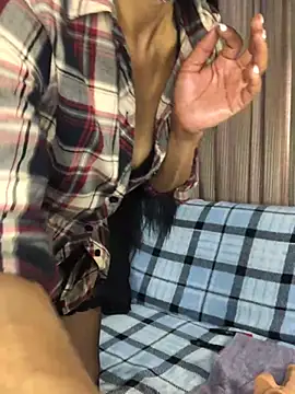 Snapshot of niccki3 chatting on 01-21-25, 07:37 niccki3 online show from 01-21-25, 07:37