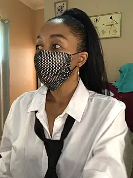 Snapshot of niccki3 chatting on 02-09-25, 05:40 niccki3 online show from 02-09-25, 05:40