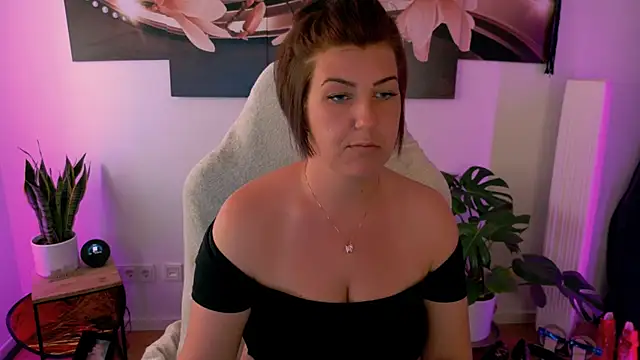 NatiLove35 online show from 04-25-26, 04:48