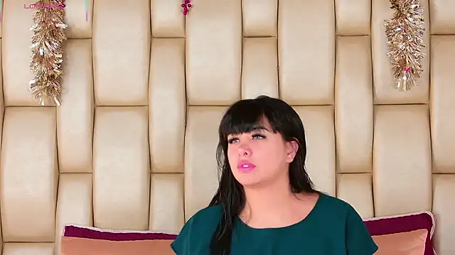 Snapshot of Alexa_Miss chatting on 12-14-25, 07:51 Alexa Miss online show from 12-14-25, 07:51