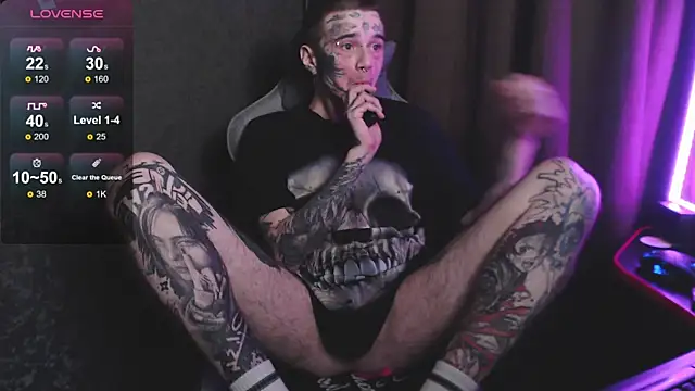 Snapshot of lonelycrystal chatting on 01-08-25, 02:35 lonelycrystal online show from 01-08-25, 02:35