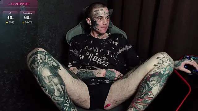 Snapshot of lonelycrystal chatting on 10-02-25, 09:55 lonelycrystal online show from 10-02-25, 09:55