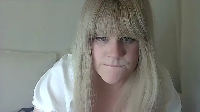 Snapshot of miramore chatting on 02-07-25, 10:09 miramore online show from 02-07-25, 10:09
