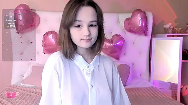 Mary uw online show from 02-20-25, 03:23