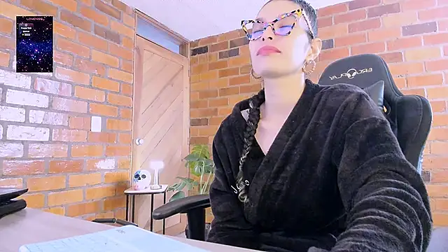 paulinabarnett- online show from 01-12-25, 03:57