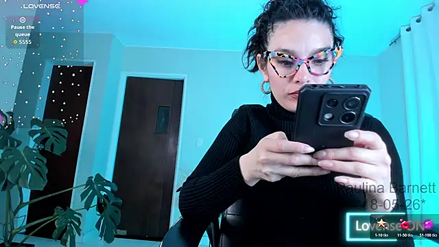 paulinabarnett- online show from 05-19-26, 02:51