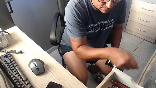 pepepaty online show from 10-26-25, 03:18