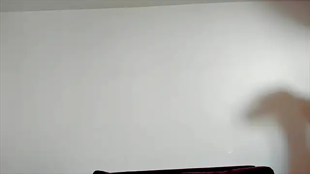 hornyemma   online show from 04-28-26, 07:46