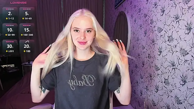 Snapshot of Healing__girl chatting on 01-13-25, 08:05 Healing  girl online show from 01-13-25, 08:05