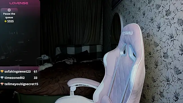 Snapshot of Healing__girl chatting on 01-27-25, 01:19 Healing  girl online show from 01-27-25, 01:19