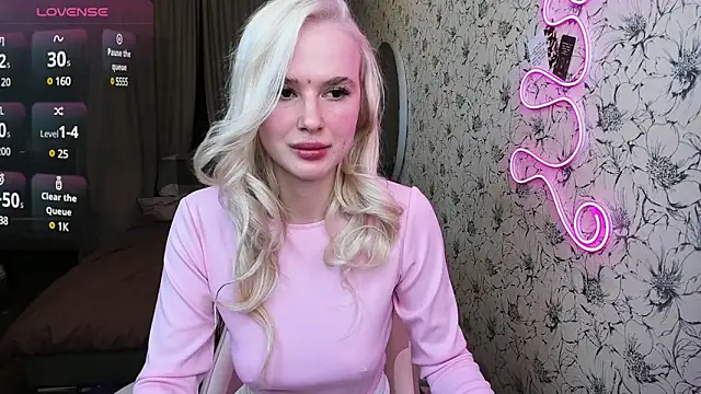 Snapshot of Healing__girl chatting on 03-10-25, 03:09 Healing  girl online show from 03-10-25, 03:09