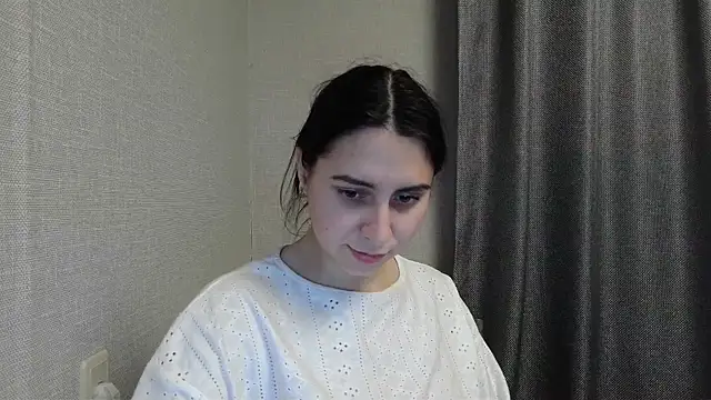 Snapshot of Kashtanka_ chatting on 12-25-24, 08:07 Kashtanka online show from 12-25-24, 08:07